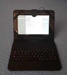 Tablet s klávesnicou